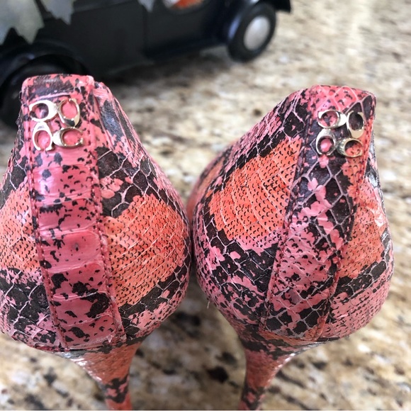 Coach Snakeprint Embossed Harper Pointed-toe Two Toned Pumps/Heels 7.5 - Picture 9 of 13